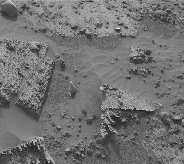Sol 3383: Mast Camera (Mastcam)