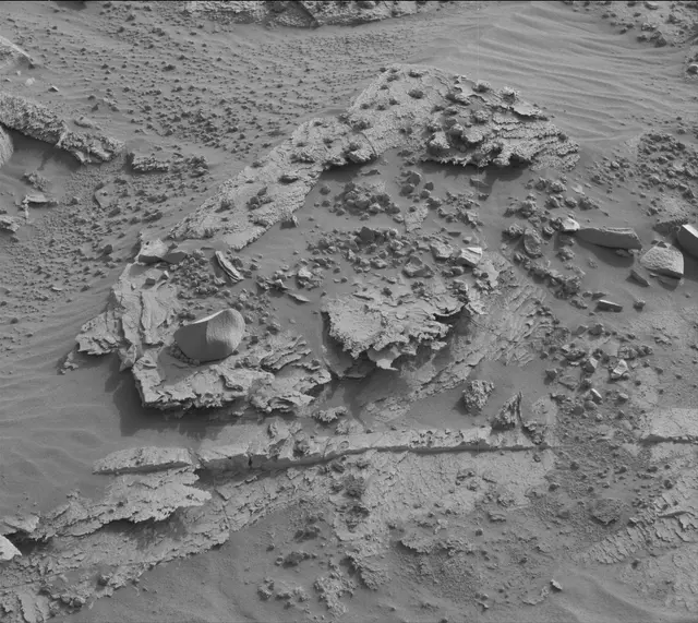 Sol 3383: Mast Camera (Mastcam)
