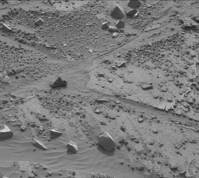 Sol 3383: Mast Camera (Mastcam)