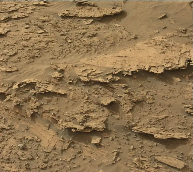 Sol 3383: Mast Camera (Mastcam)