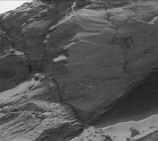 Sol 3383: Mast Camera (Mastcam)