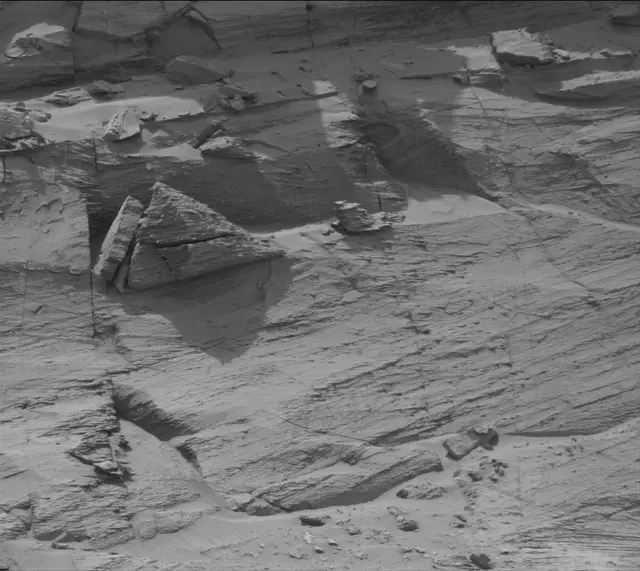 Sol 3383: Mast Camera (Mastcam)