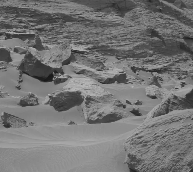 Sol 3383: Mast Camera (Mastcam)