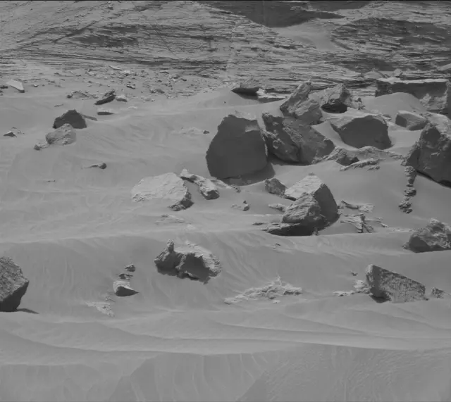 Sol 3383: Mast Camera (Mastcam)