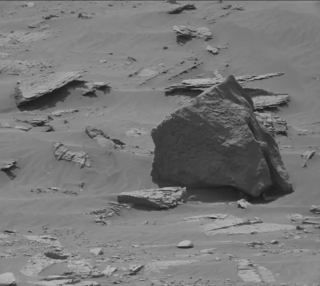 Sol 3383: Mast Camera (Mastcam)
