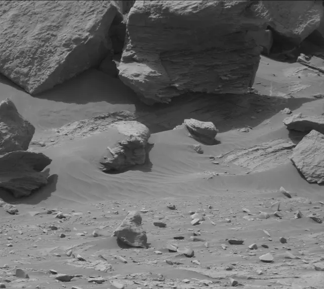 Sol 3383: Mast Camera (Mastcam)