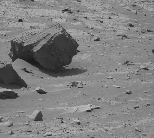 Sol 3383: Mast Camera (Mastcam)
