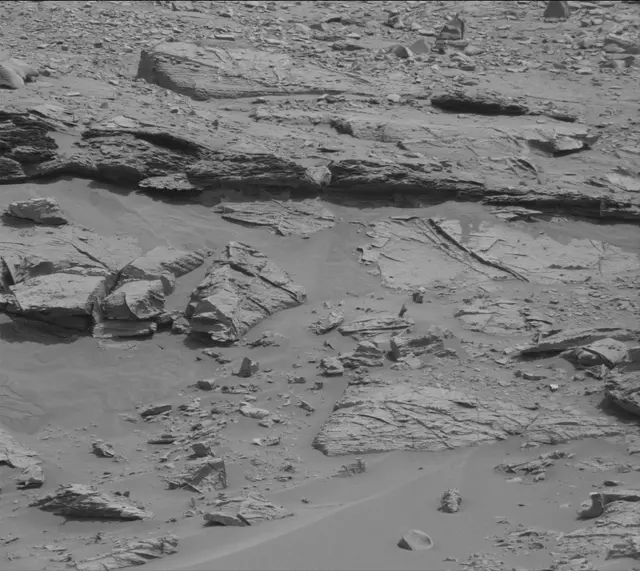 Sol 3383: Mast Camera (Mastcam)