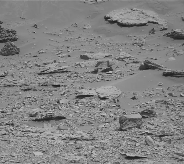 Sol 3383: Mast Camera (Mastcam)