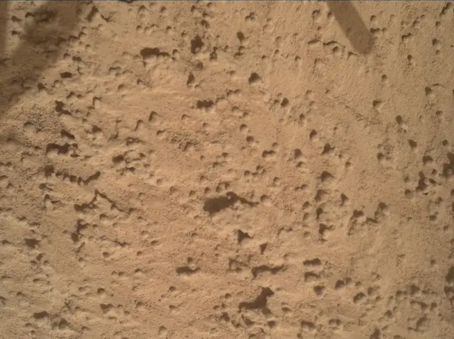 Sol 3383: Mars Hand Lens Imager (MAHLI)