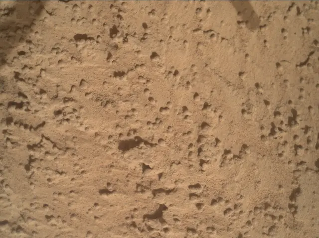 Sol 3383: Mars Hand Lens Imager (MAHLI)