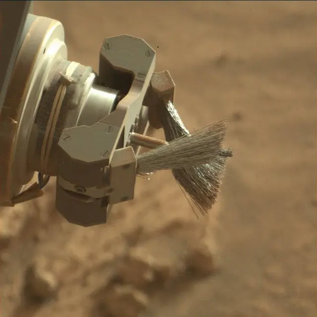 Sol 3385: Mast Camera (Mastcam)