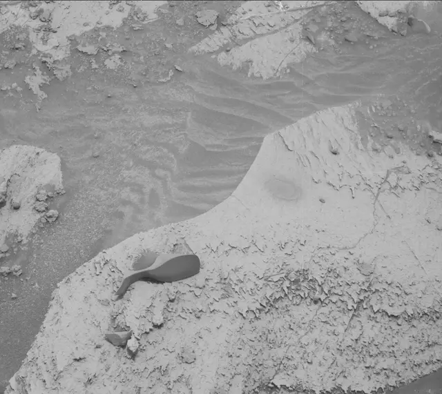 Sol 3386: Mast Camera (Mastcam)