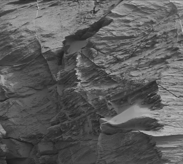 Sol 3386: Mast Camera (Mastcam)