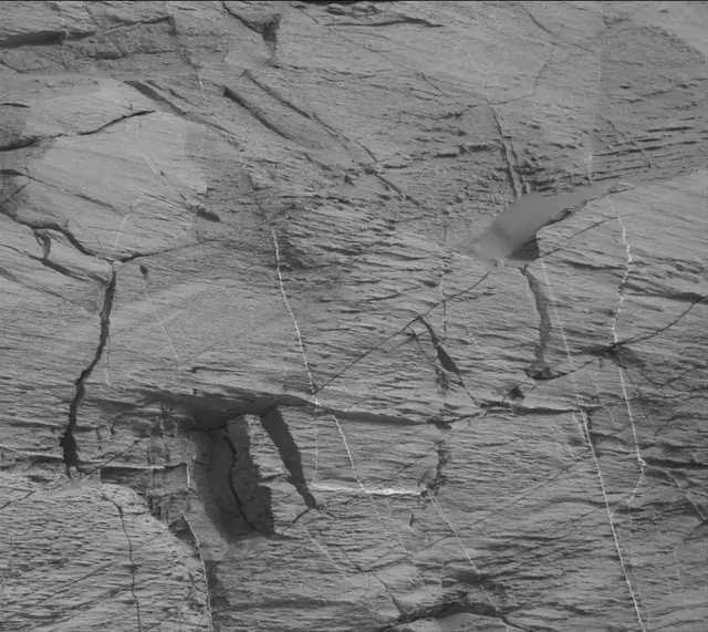 Sol 3386: Mast Camera (Mastcam)