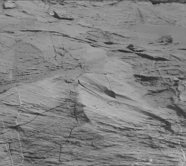 Sol 3386: Mast Camera (Mastcam)