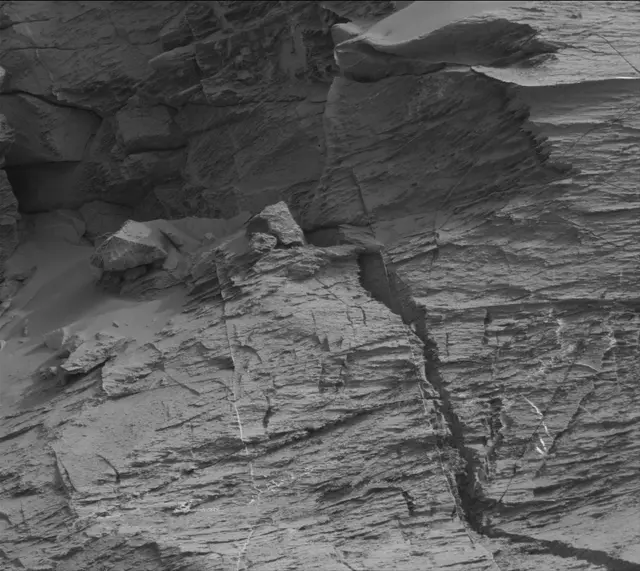 Sol 3386: Mast Camera (Mastcam)