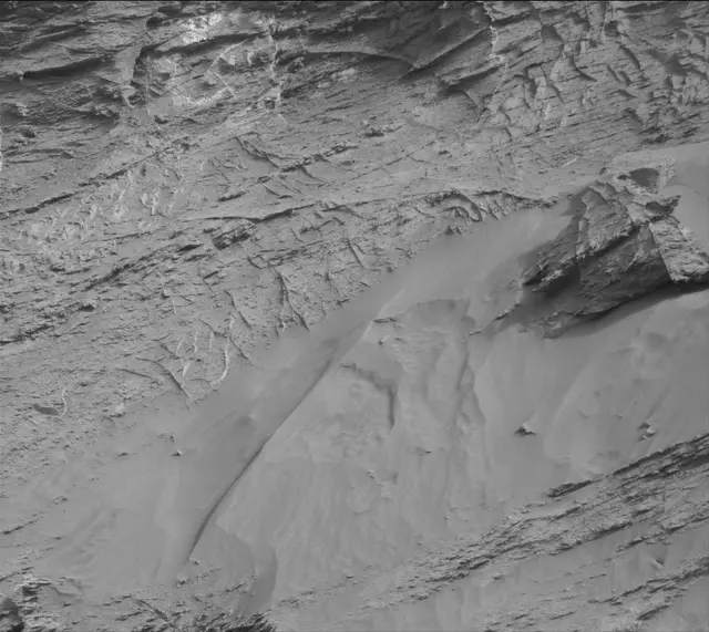 Sol 3386: Mast Camera (Mastcam)