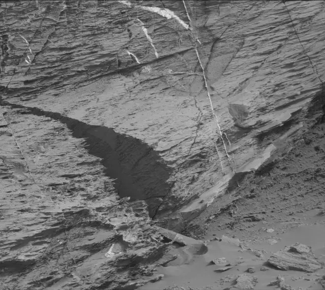 Sol 3386: Mast Camera (Mastcam)