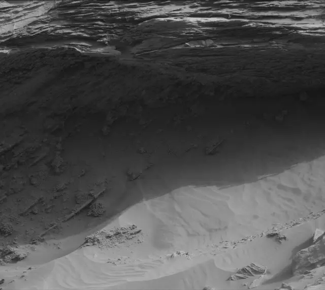 Sol 3386: Mast Camera (Mastcam)