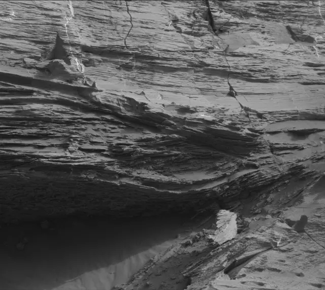Sol 3386: Mast Camera (Mastcam)