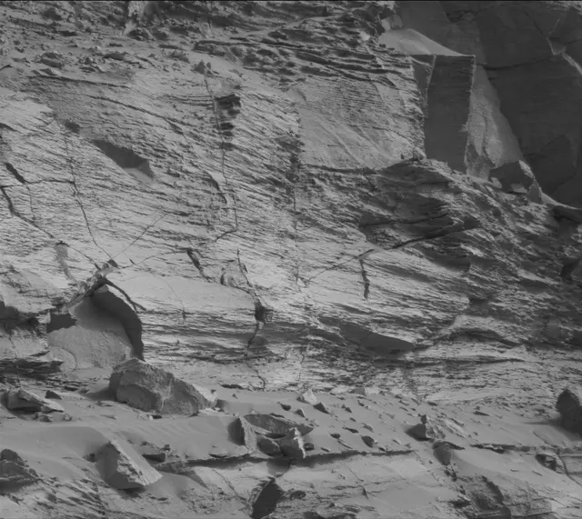 Sol 3386: Mast Camera (Mastcam)