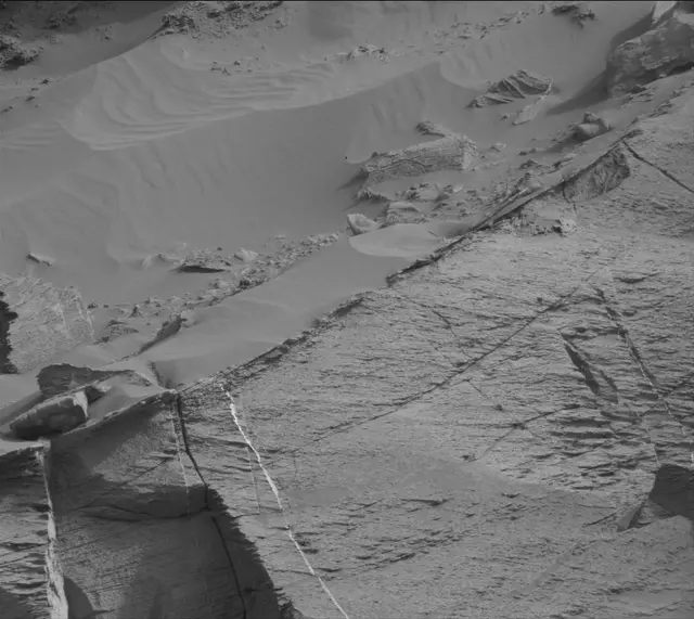 Sol 3386: Mast Camera (Mastcam)