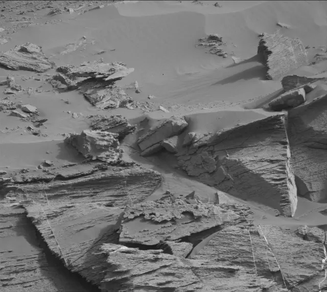 Sol 3386: Mast Camera (Mastcam)