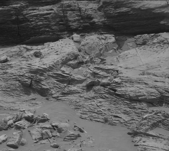 Sol 3386: Mast Camera (Mastcam)