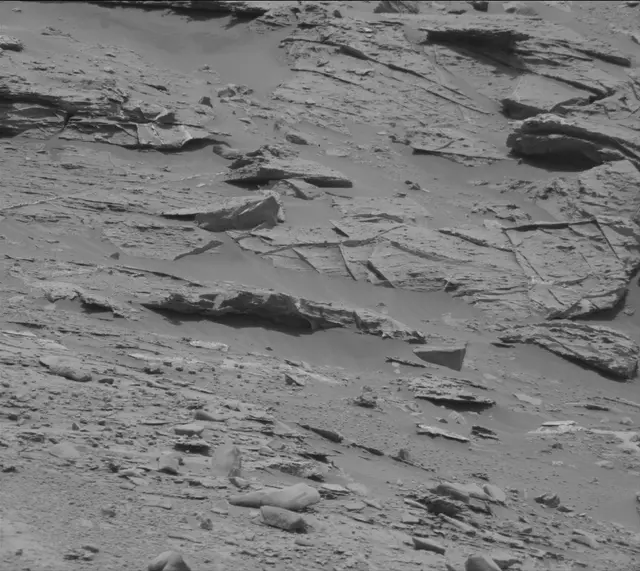 Sol 3386: Mast Camera (Mastcam)