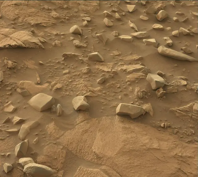 Sol 3387: Mast Camera (Mastcam)