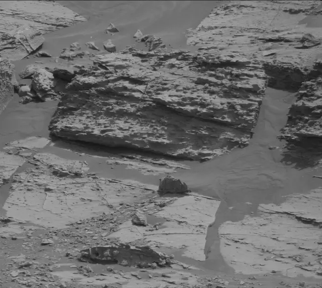 Sol 3387: Mast Camera (Mastcam)