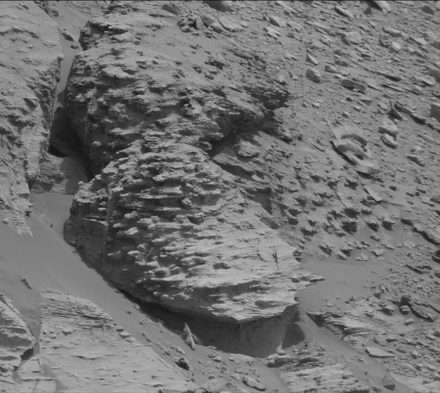 Sol 3387: Mast Camera (Mastcam)
