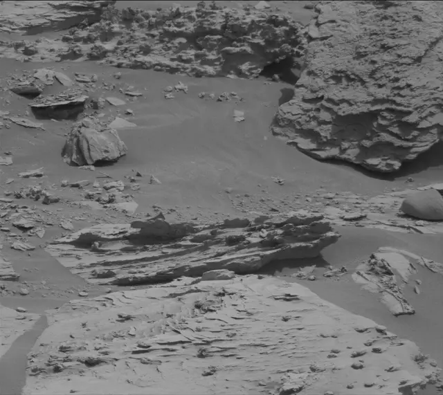 Sol 3387: Mast Camera (Mastcam)