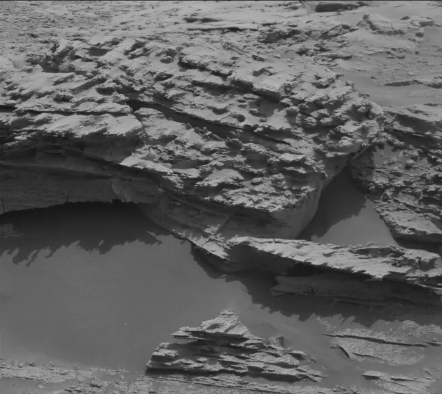 Sol 3387: Mast Camera (Mastcam)