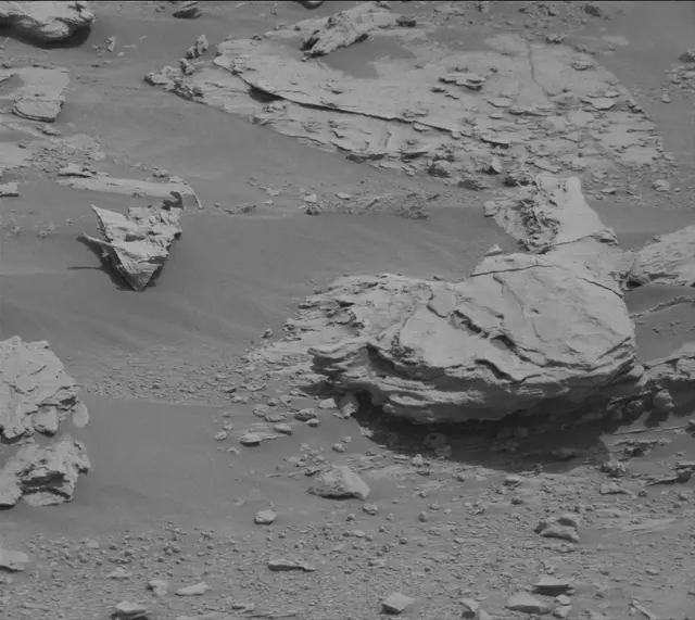 Sol 3387: Mast Camera (Mastcam)