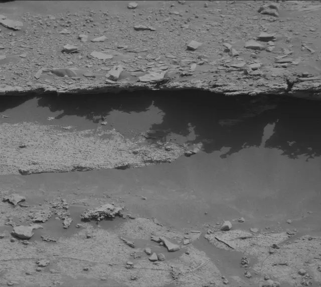 Sol 3387: Mast Camera (Mastcam)