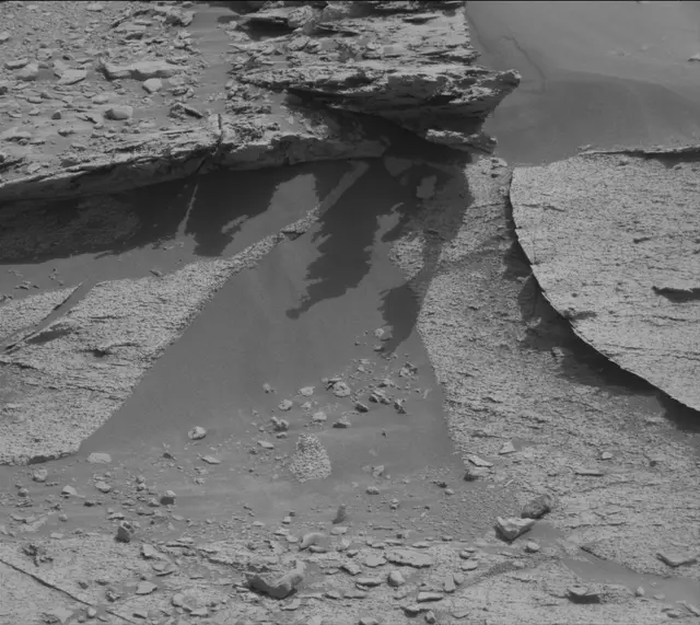 Sol 3387: Mast Camera (Mastcam)