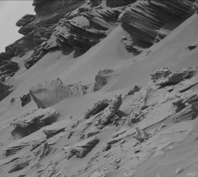Sol 3387: Mast Camera (Mastcam)