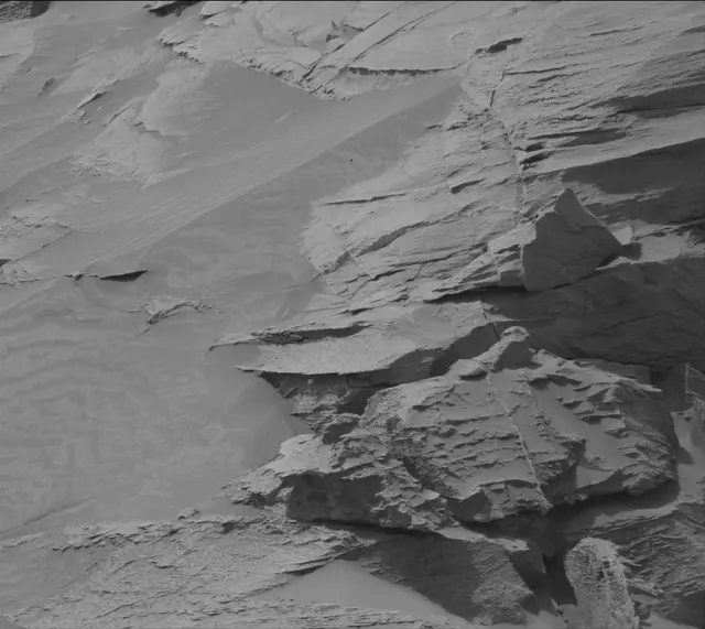Sol 3387: Mast Camera (Mastcam)