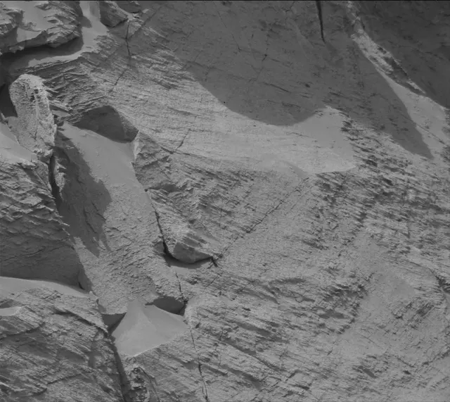 Sol 3387: Mast Camera (Mastcam)