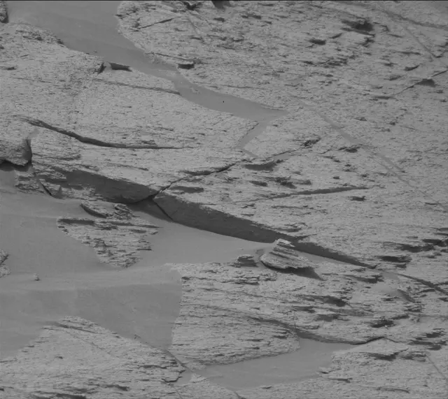 Sol 3387: Mast Camera (Mastcam)
