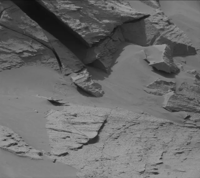 Sol 3387: Mast Camera (Mastcam)