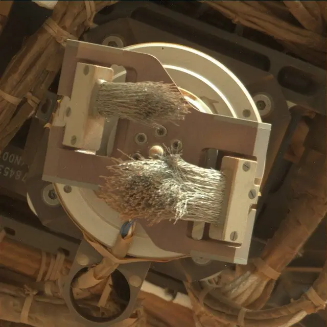 Sol 3387: Mast Camera (Mastcam)