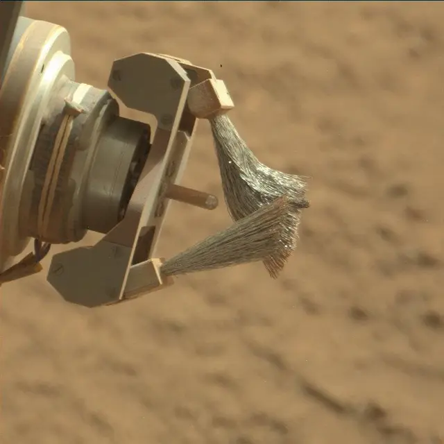 Sol 3387: Mast Camera (Mastcam)