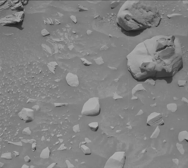 Sol 3388: Mast Camera (Mastcam)