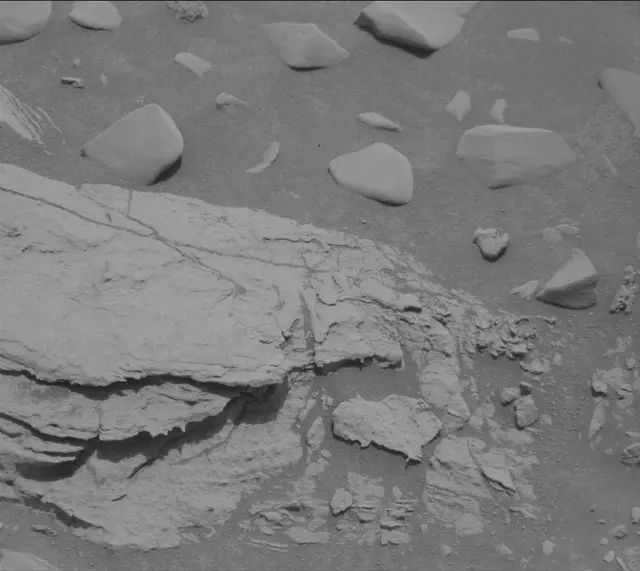 Sol 3388: Mast Camera (Mastcam)