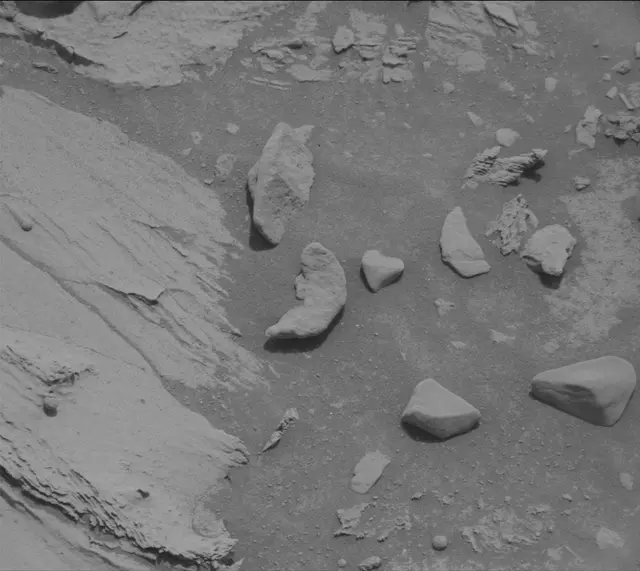 Sol 3388: Mast Camera (Mastcam)