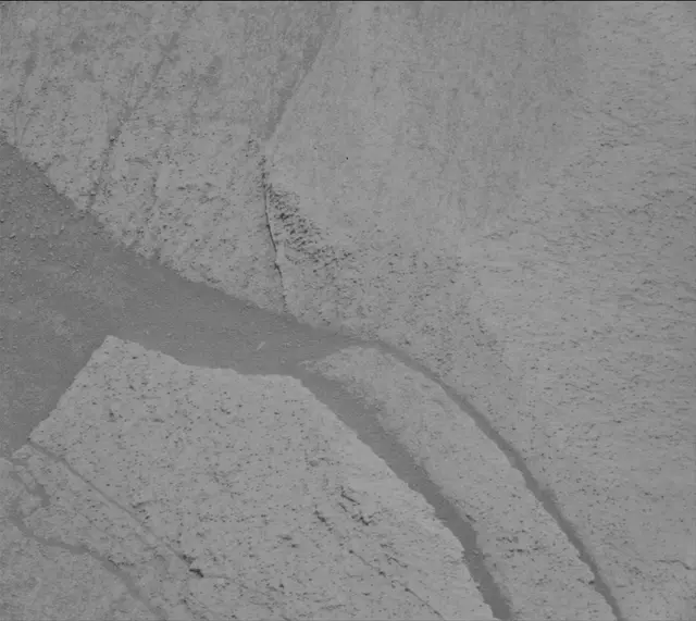 Sol 3388: Mast Camera (Mastcam)