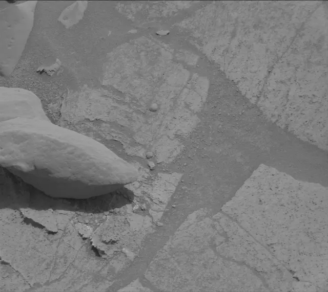 Sol 3388: Mast Camera (Mastcam)